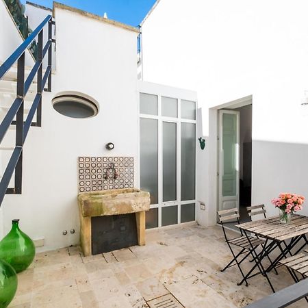 Dimora Del Vescovo Art Boutique Hotel Minervino di Lecce Exterior photo